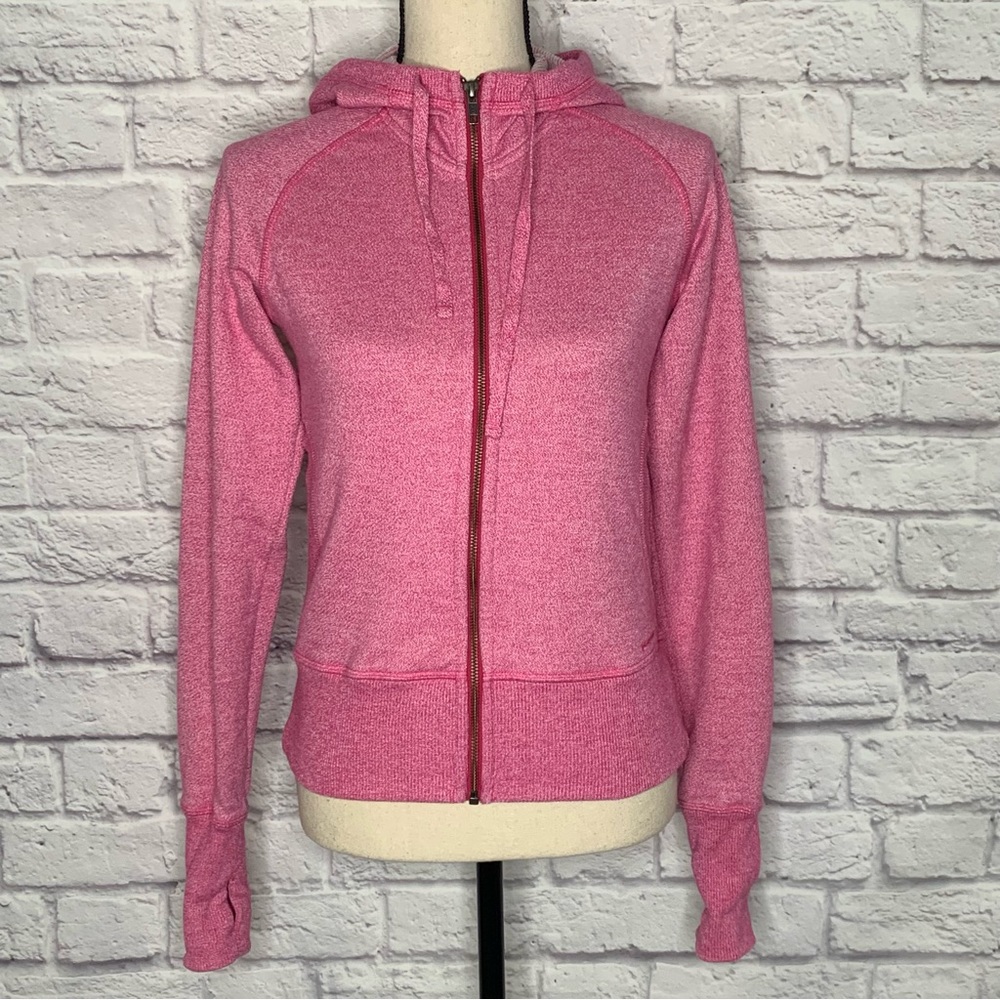 Patagonia Women’s Heathered Pink Zip Up Hoodie - Picture 2 of 12